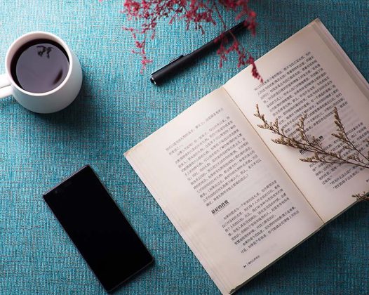 如何看懂股票分时图中的黄线和白线